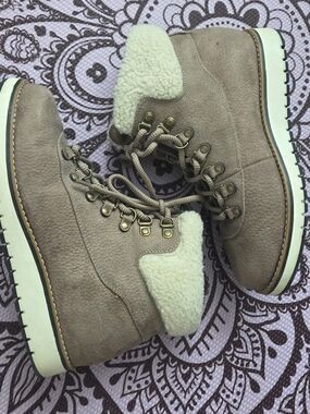 White Mountain Taupe Lace-Up Faux-Suede Winter Boots with Cream Sherpa Collar
